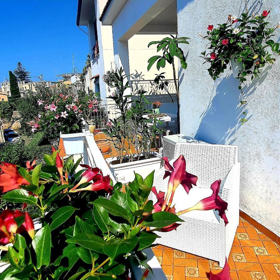 Hotel La Casa Di Andreina Mondello Exterior foto